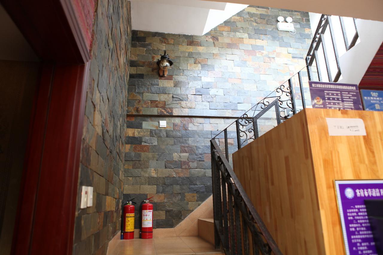 Bamu Villa Inn 麗江市 エクステリア 写真